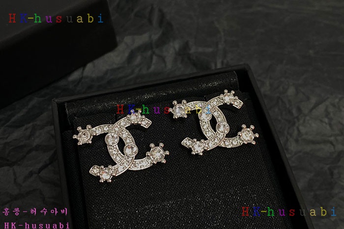 NEW 샤넬 귀걸이 신상 C 8250102
