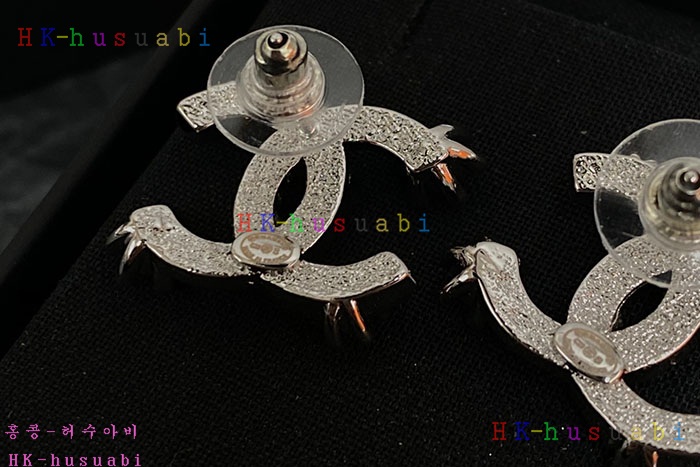 NEW 샤넬 귀걸이 신상 C 8250102