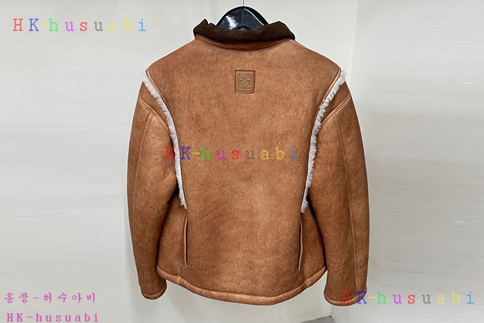 NEW 로에베 무스탕 신상 LW 8570011