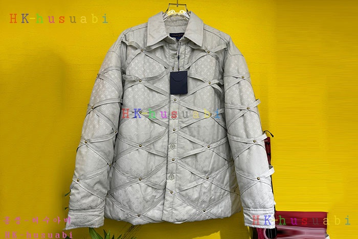 NEW 루이비통 패딩 신상 LV 857704