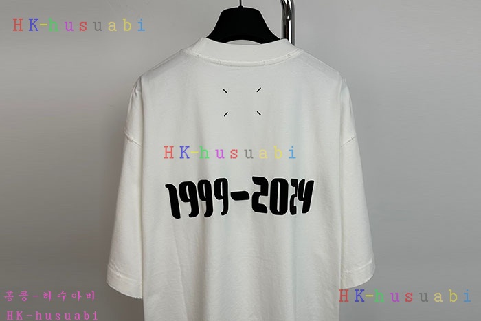 NEW 메종 메르지엘라 반팔티 신상 M 8857030