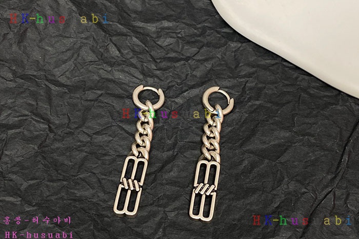 NEW 발렌시아가 귀걸이 신상 B 955812