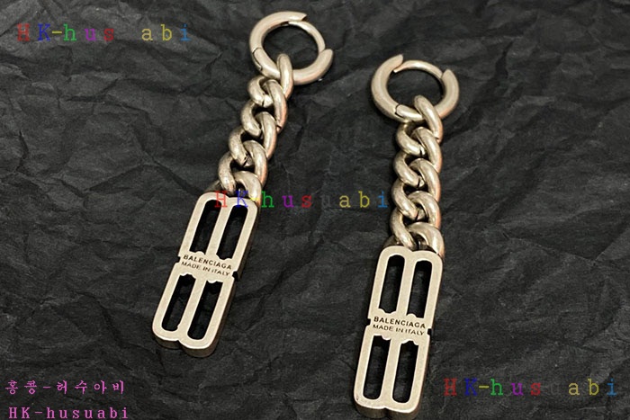 NEW 발렌시아가 귀걸이 신상 B 955812