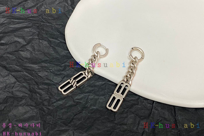 NEW 발렌시아가 귀걸이 신상 B 955812