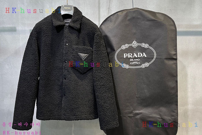 NEW 프라다 무스탕 신상 P 511213