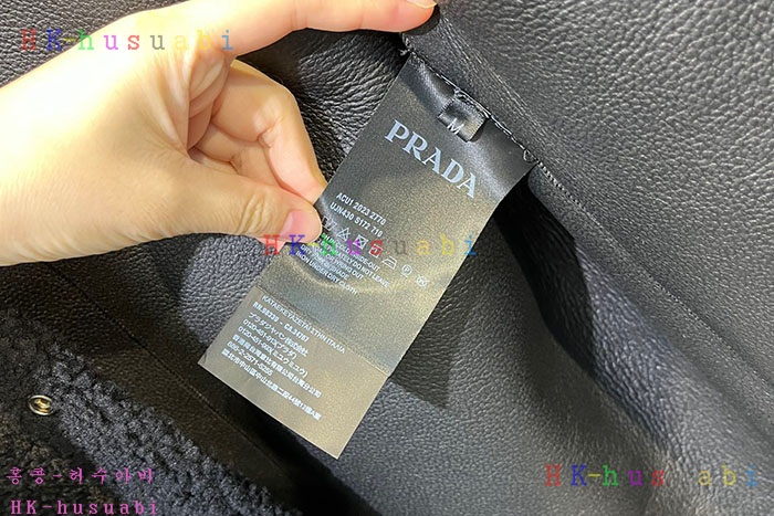 NEW 프라다 무스탕 신상 P 511213