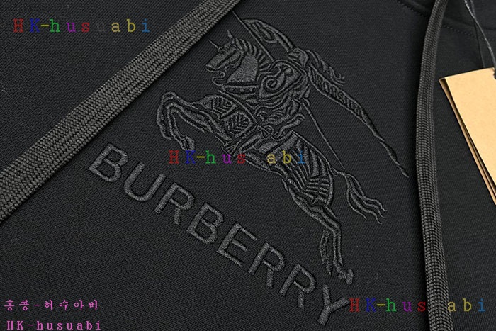 NEW 버버리 후드티 신상 BB 885704