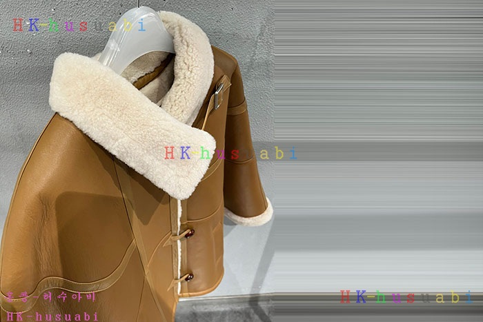 NEW 입생로랑 무스탕 신상 SL 887018
