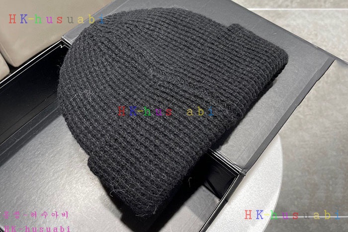NEW 프라다 모자 신상 P 24540103