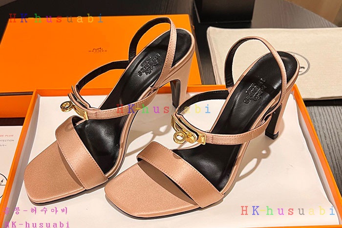 NEW 에르메스 신발 신상 H 256602