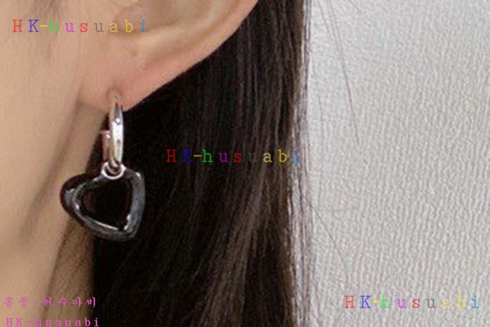 NEW 보테가베네타 귀걸이 신상  BV 958001