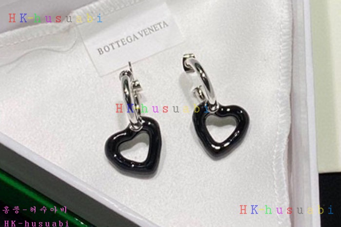 NEW 보테가베네타 귀걸이 신상  BV 958001