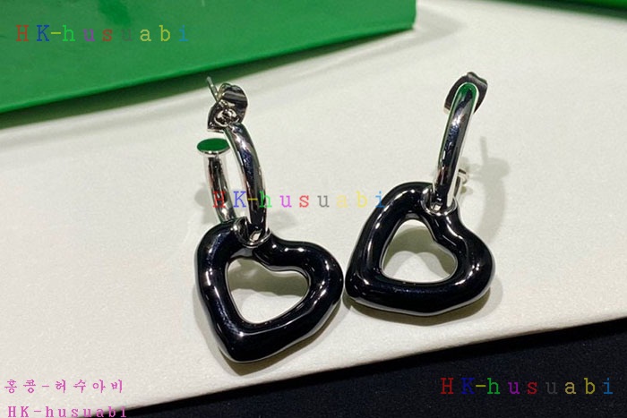 NEW 보테가베네타 귀걸이 신상  BV 958001