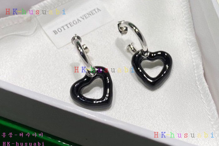 NEW 보테가베네타 귀걸이 신상  BV 958001