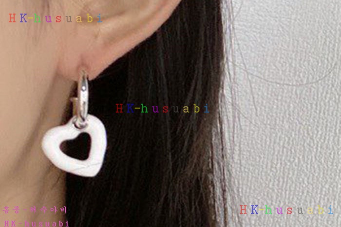 NEW 보테가베네타 귀걸이 신상  BV 958002