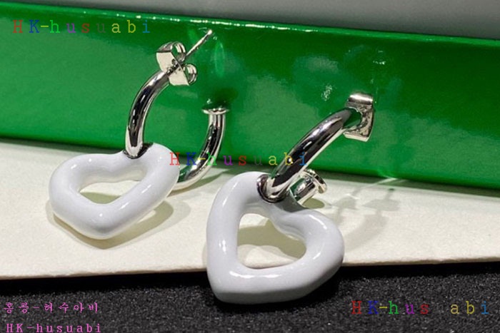 NEW 보테가베네타 귀걸이 신상  BV 958002