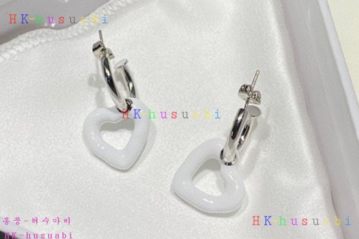 NEW 보테가베네타 귀걸이 신상  BV 958002