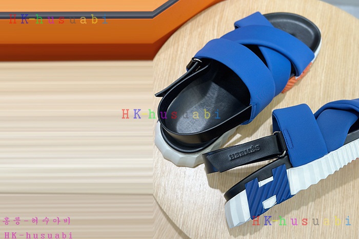 NEW 에르메스 샌들 신상 H 8857023