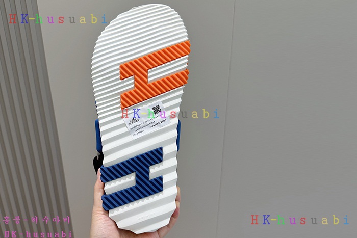 NEW 에르메스 샌들 신상 H 8857023