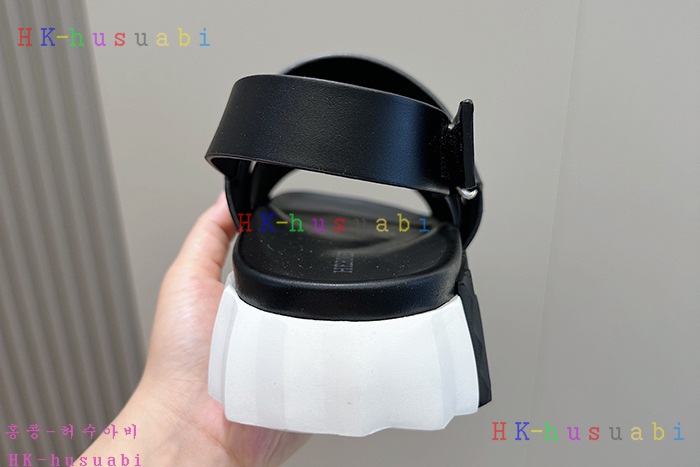 NEW 에르메스 샌들 신상 H 8857019