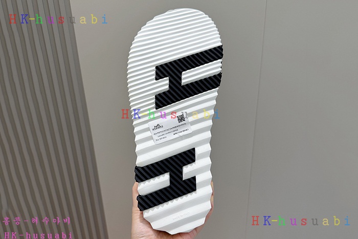 NEW 에르메스 샌들 신상 H 8857019