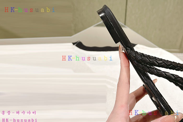 NEW 보테가베네타 샌들 신상 BV 799221