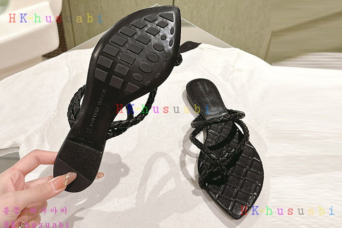 NEW 보테가베네타 샌들 신상 BV 799221