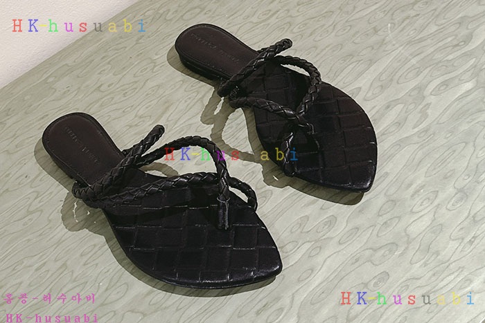 NEW 보테가베네타 샌들 신상 BV 799221