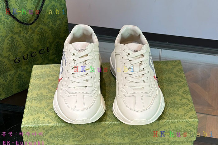 NEW 구찌 스니커즈 신상 GU 699249