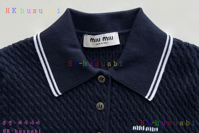 NEW 미우미우 니트반팔 신상 MU 533506