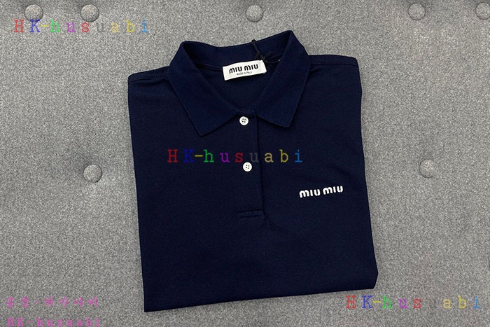 NEW 미우미우 반팔티 신상  M 3325007