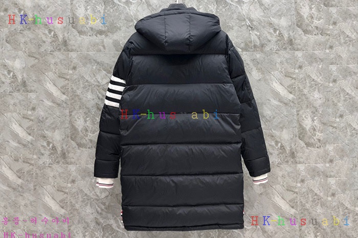 NEW 톰브라운 패딩 신상 TB872442