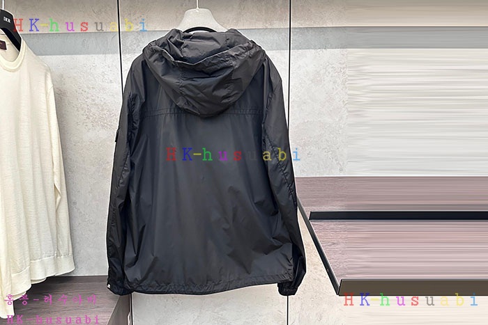 NEW 몽클레어 자켓 신상 M 3654409