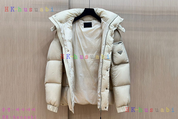 NEW 프라다 패딩 신상 P 4475025