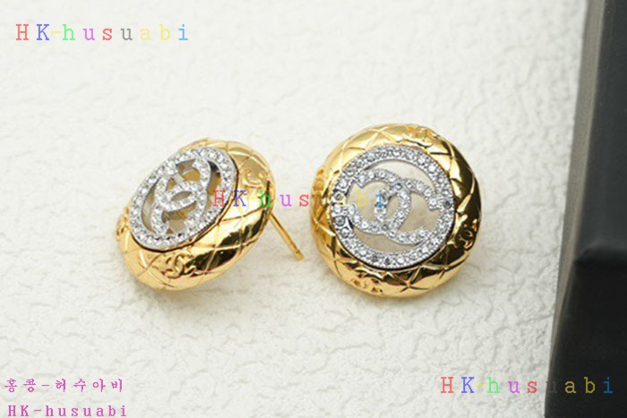 NEW 샤넬 귀걸이 신상 C 887010