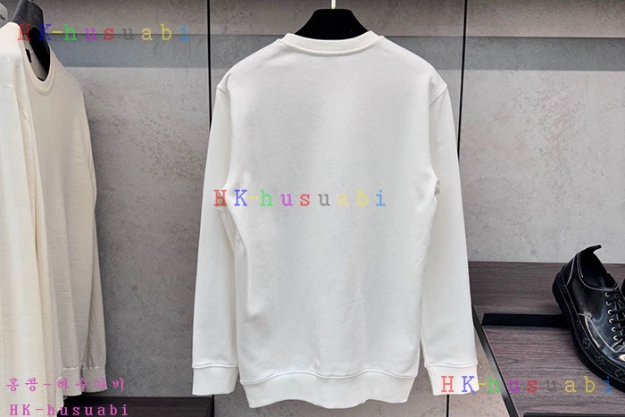 NEW 버버리 맨투맨 신상 B 6555208