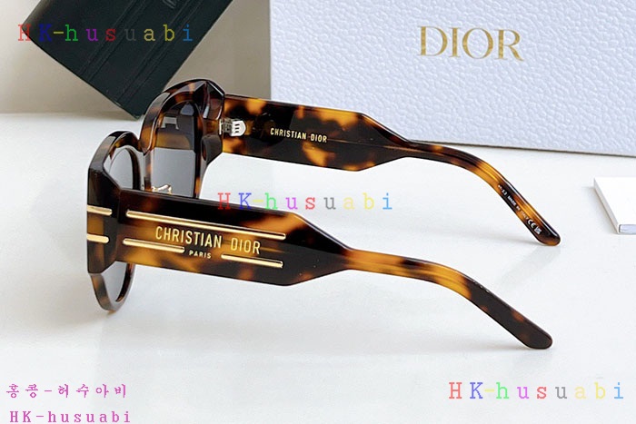 NEW 디올 선글라스 신상 DR 688473