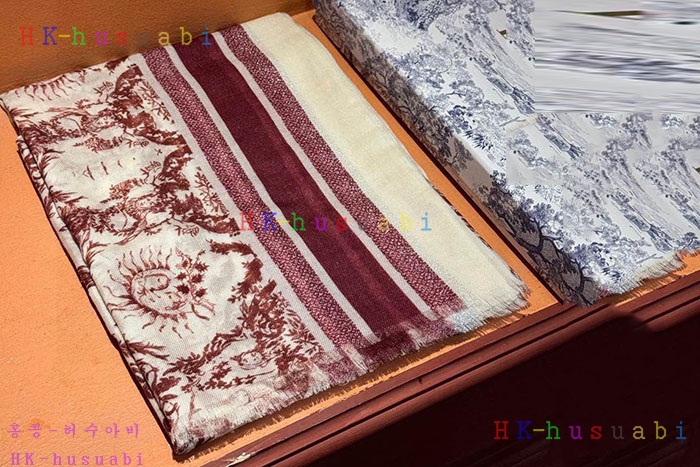 NEW 디올 스카프 신상 DR 485816