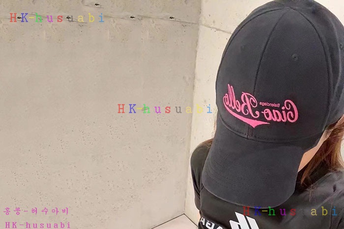 NEW 발렌시아가 모자 신상 B 5299951