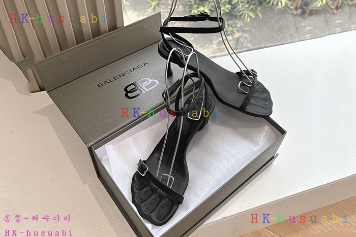 NEW 발렌시아가 신발 신상 B 5594409