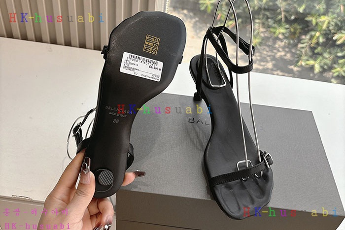 NEW 발렌시아가 신발 신상 B 5594409