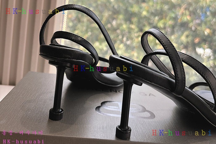NEW 발렌시아가 신발 신상 B 5594409