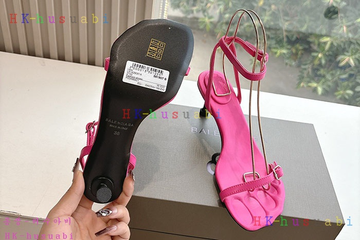 NEW 발렌시아가 신발 신상 B 5594410