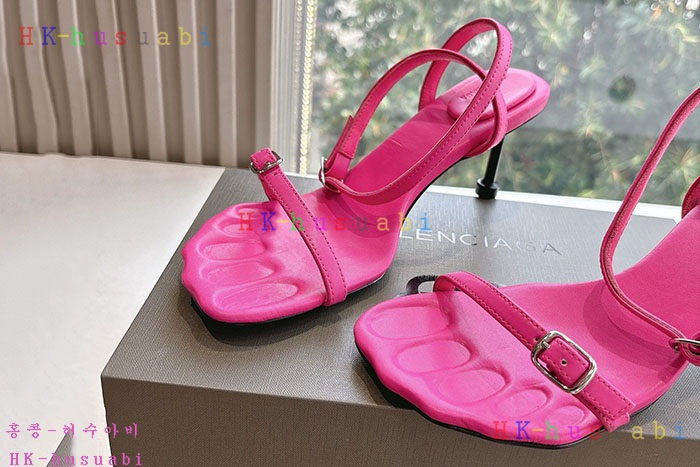 NEW 발렌시아가 신발 신상 B 5594410