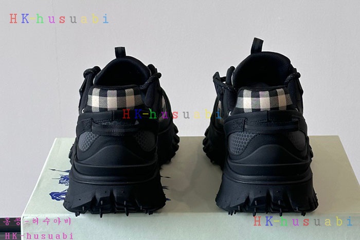 NEW 버버리 스니커즈 신상 B 1150041