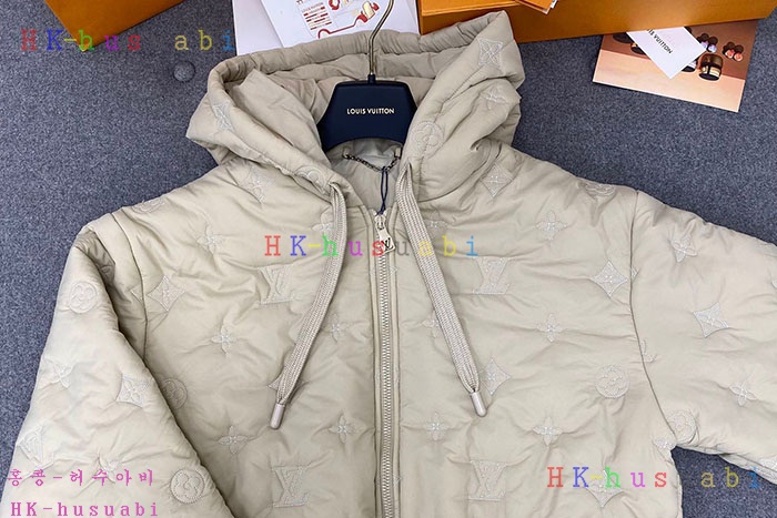 NEW 루이비통 패딩 신상 LV 3366031
