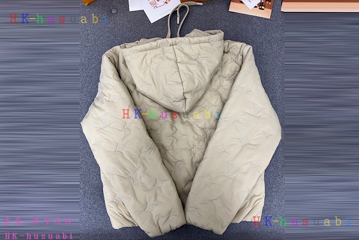 NEW 루이비통 패딩 신상 LV 3366031