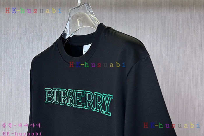 NEW 버버리 반팔티 신상 B 5964002