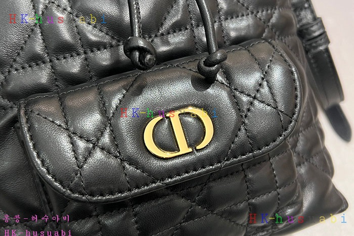 ڹ̷ޡڵ Dior Caro ī  Ŷ  M3372