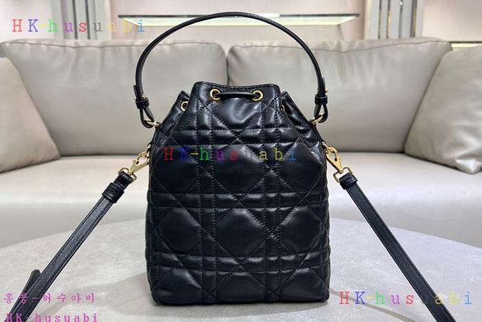 ڹ̷ޡڵ Dior Caro ī  Ŷ  M3372